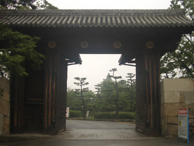 姫路城の門