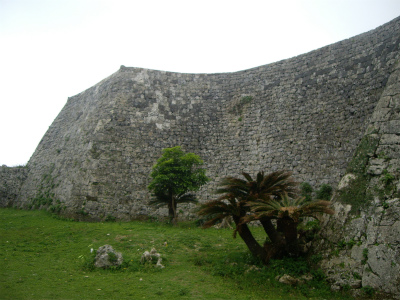 中城城跡の城壁